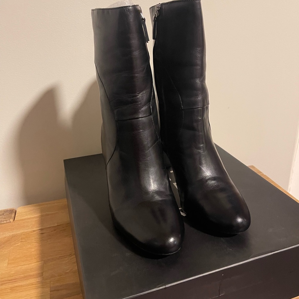 Naturalizer Harlene Boots in Black Leather